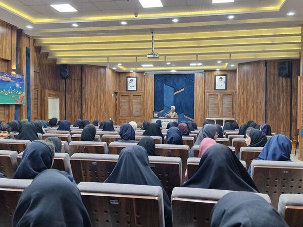 دوره توانمند‌سازی مربیان کودکستان‌ها 