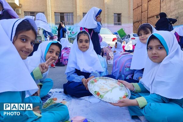 صبحانه سالم،زنگ آغاز نشاط و یادگیری در مدرسه شهید معظم