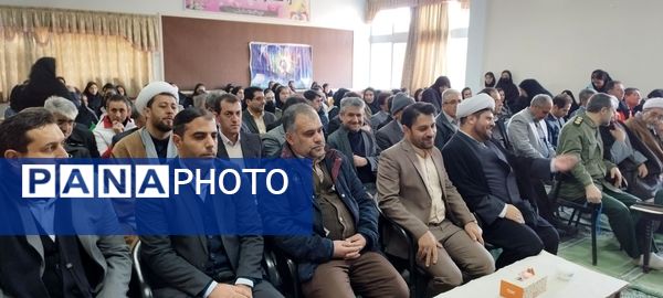 زنگ انقلاب در  مدارس شهرستان ملکان به صدا درآمد