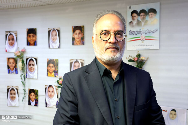 برپایی نمایشگاه «دبستان شجره طیبه میناب» در اداره‌کل نوسازی مدارس استان تهران