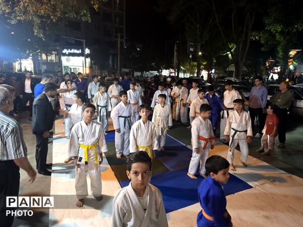 با نزدیک شدن به محرم حسینی، تجمعات مردمی شوری دیگر گرفت