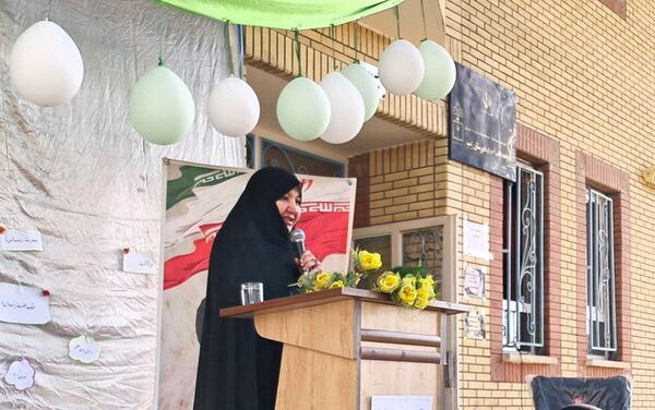 جشن میلاد حضرت زینب در دبیرستان حضرت زینب 