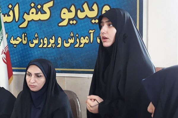 رقابت دانش‌آموزان منتخب در انتخابات منطقه‌ای شورای دانش‌آموزی بهارستان دو