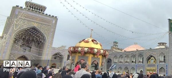 تجلیِ عشق و وفاداری؛ تلاطمِ جمعیت در میثاق با امام رضا (ع)