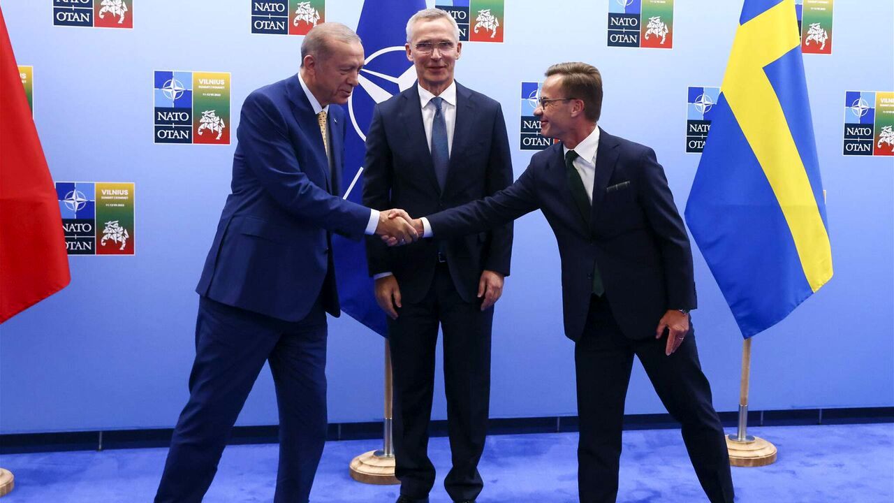 دبیرکل ناتو مدعی شد؛ عضویت سوئد در این ائتلاف نشانه شکست «پوتین» است