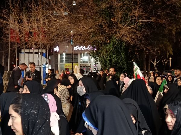 گلبانک الله اکبر در پارک‌کودک خیابان امام شهرستان کاشمر 