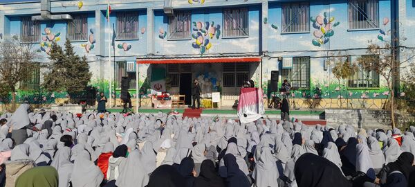 جشن شادی در دبستان نیایش