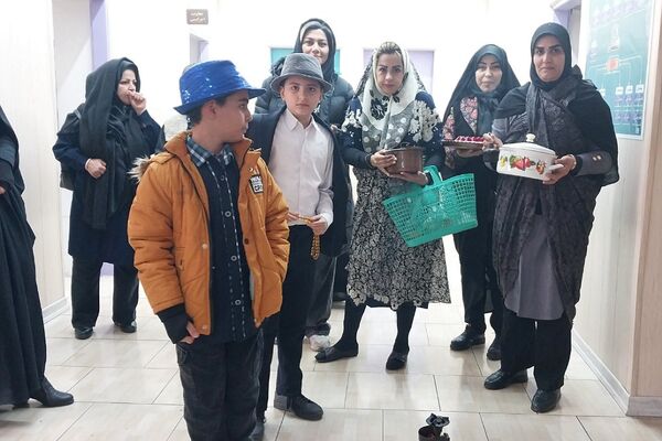جشنواره ایرانشناسی در دبستان قلنبر ناحیه 2 شهرری 