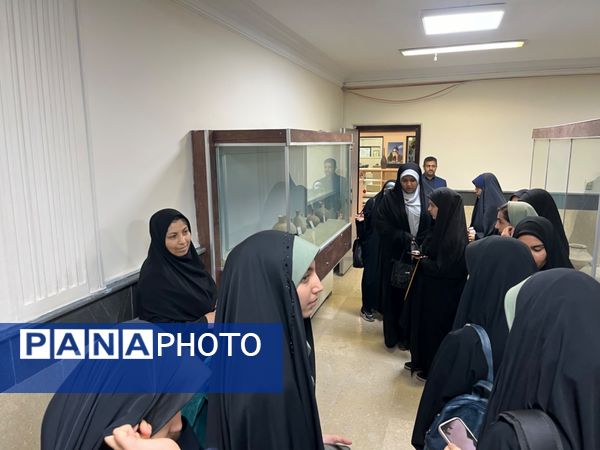 گفتمان نماز با حضور دانش‌آموزان دختر شهر قدس