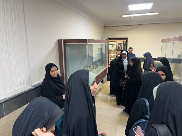 گفتمان نماز با حضور دانش‌آموزان دختر شهر قدس