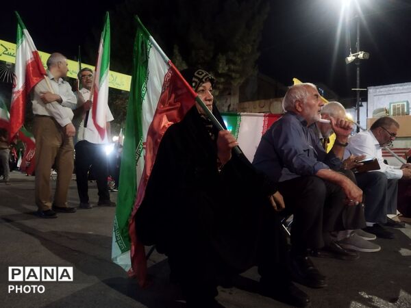 ۱۸۱شب متوالی،در حسینیه امام ،رواستی از عشق و اردات