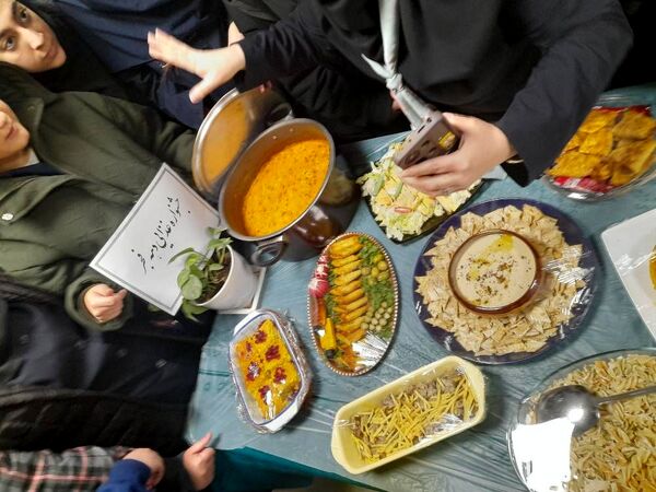 سلسله جشن‌های دهه فجر انقلاب اسلامی و اعیاد شعبانیه در مدارس منطقه پردیس 