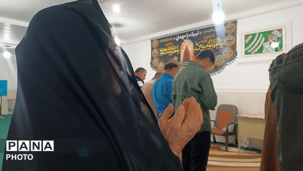 نماز استغاثه به امام زمان برای پیروزی رزمندگان جبهه اسلام در شهرستان مارگون