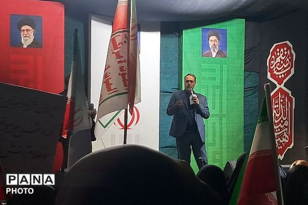 هفتاد و چهارمین شب همبستگی و اتحاد در میدان نماز شهرری 