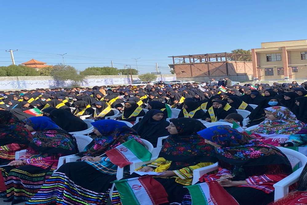 مانور یاوران انقلاب دانش‌آموزان عشایری