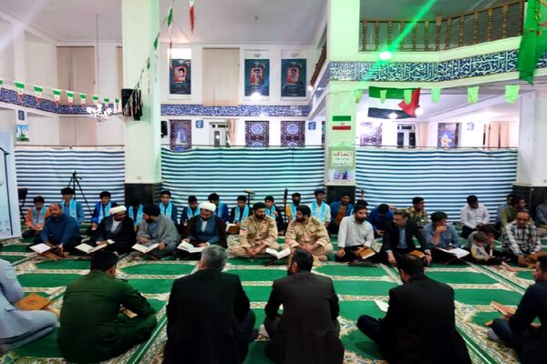 محفل نورانی انس با قرآن‌کریم با حضور قاریان برجسته استانی