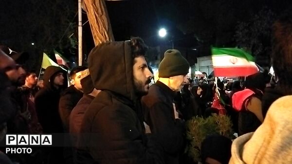 چهل روز ، چهل شب ؛ مردم نیشابور عزادار رهبر شهید و شهدای میناب هستند -۱