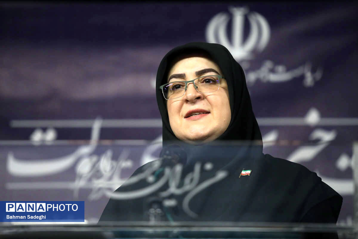 حقوق بازنشستگان ظرف ۷۲ ساعت آینده واریز می‌شود /  هزار و ۲۵۰ واحد مسکن برای نخبگان آماده شده است