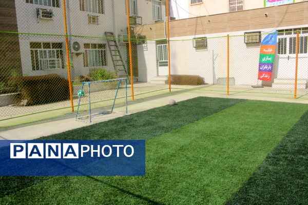 افتتاح زمین چمن مصنوعی و خانه ورزش در بوشهر
