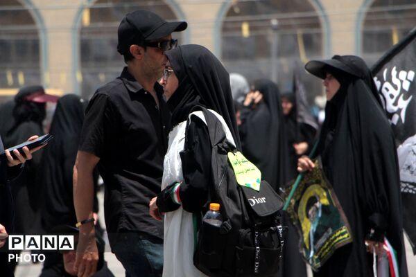 آخرین وداع با قائد شهید: پیکر مطهر آیت‌الله سیدعلی‌خامنه‌ای در میان سیل عاشقان به مصلی تهران رسید 