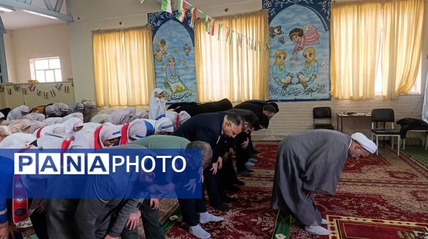 نماز مهمترین اولویت در مسائل تربیتی مدرسه