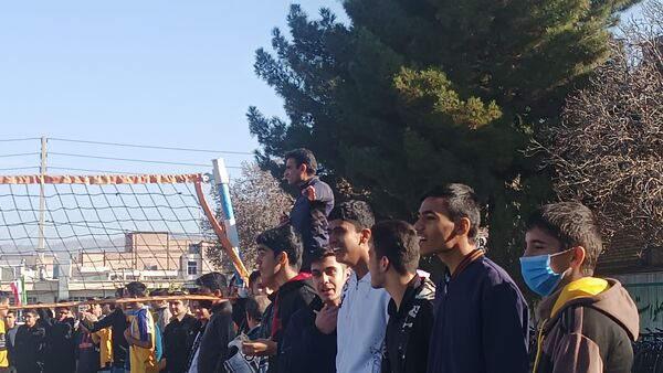 اولین روز از مسابقات گروهی والیبال در دبیرستان شاهد ابوذر گروهی 