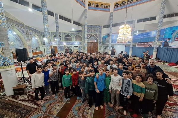 اعتکاف دانش‌آموزی در مسجد جامع قائمشهر