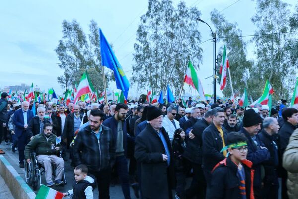 تصاویر ماندگار از حماسه 22بهمن در پرند