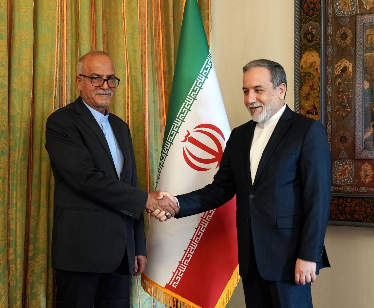 دیدار سرکنسول جدید ایران در ارزروم ترکیه با وزیر امور خارجه