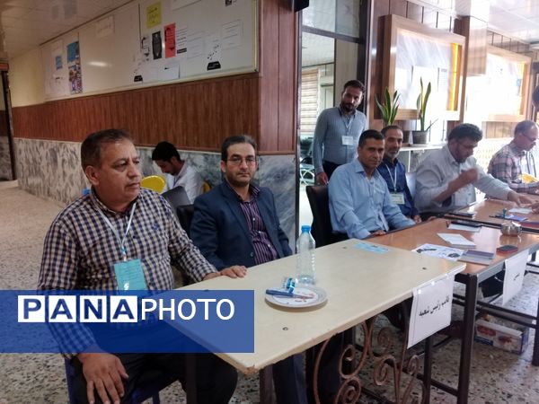 برگزاری چهاردهمین دوره انتخابات ریاست جمهوری کشور در دبیرستان ناصر مشهد