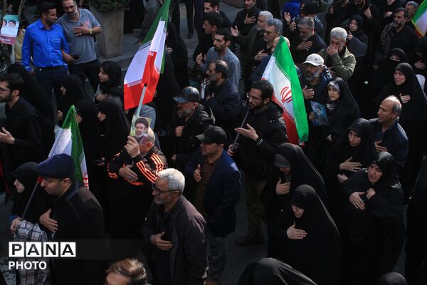 تشییع پیکر شهیدان لاریجانی، سلیمانی و شهدای ناو دنا