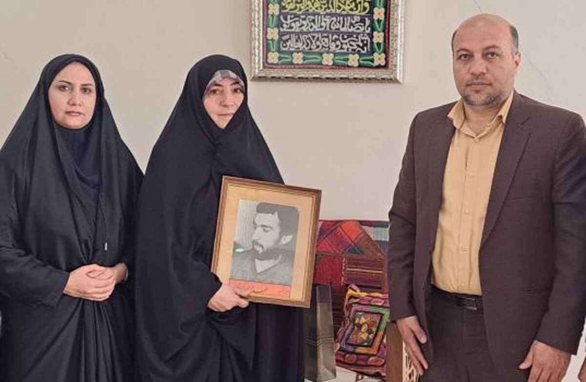 دیدار معاون وزیر آموزش و پرورش با خانواده معلم شهید عبدالرضا کرمی