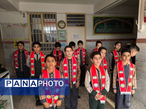 برگزاری جلسات تمرین سرود همگانی به‌مناسبت عید مبعث در آموزشگاه شهید پسندیده فدافن