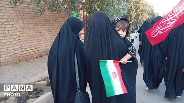 به تصویر کشیدن حماسه تشییع نمادین رهبر شهید در شهر میلاجرد