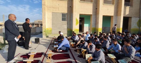 محافل انس با قرآن در مدارس باید تقویت شود