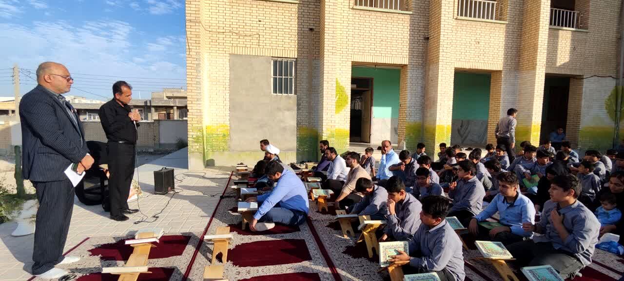 محافل انس با قرآن در مدارس باید تقویت شود
