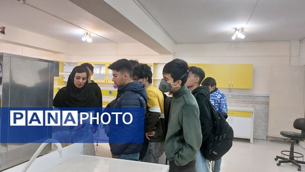 کارگاه آشنایی با تجهیزات آزمایشگاه کشت سلول و تکنیک‌های آسپتیک