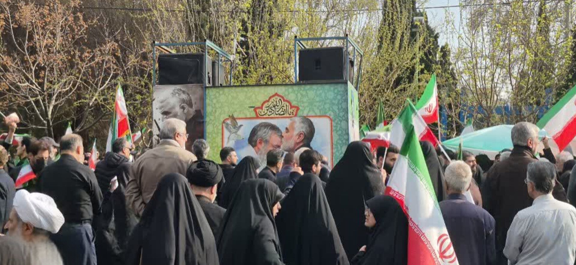 تهران، قلب تپنده‌ی ایثار؛ بدرقه میلیونی ناوشکن دنا و سرداران شهید 
