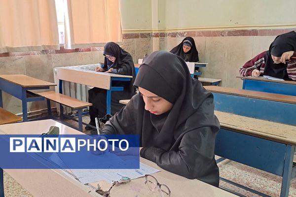  مسابقات قرآن و عترت دانش‌آموزی با حضور پرشور آینده‌سازان