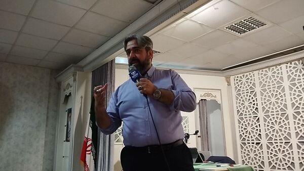 کارگاه خبرنگاری موبایلی با  مدیر عامل خبرگزاری پانا در مشهد 