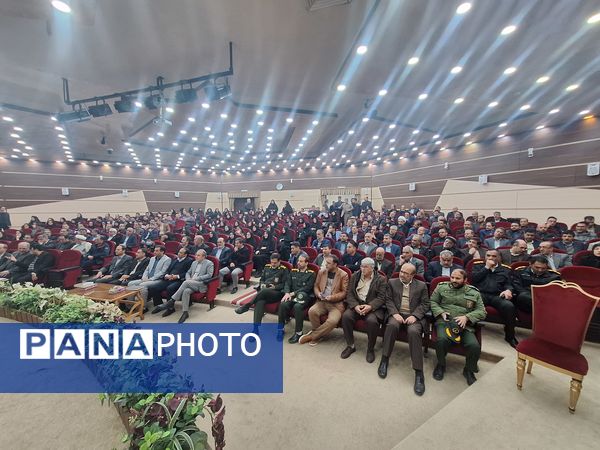 آیین تکریم و معارفه مدیر آموزش و پرورش ناحیه۴ استان اصفهان