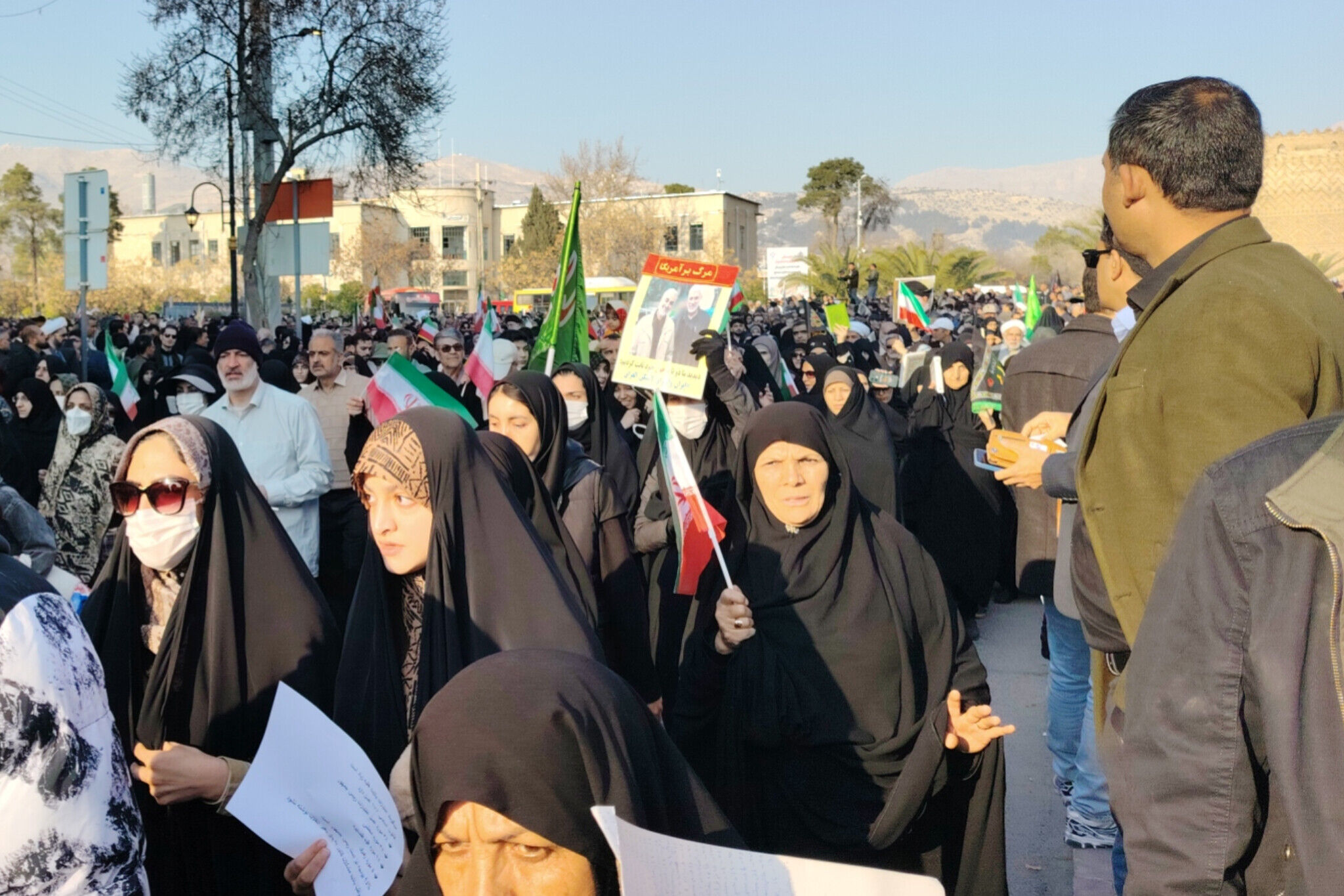 حضور پرشور شیرازی‌ها در محکومیت حوادث تروریستی اخیر