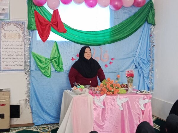 جشن روز مادر و ولادت حضرت زهرا (س) در مدرسه گلشاد خلیل آباد