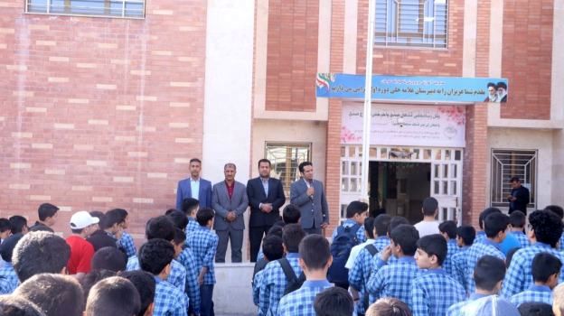 موفقیت دانش آموزان آغاز راهی بزرگ‌ برای توسعه و پیشرفت کشور است