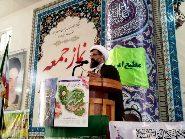 گرامیداشت سالروز ورود امام خمینی به میهن در نماز جمعه گلوگاه 