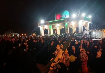 شور و نور در شب ۲۲ بهمن