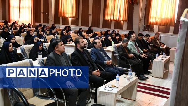 کارگاه هوش مصنوعی ویژه دانش‌آموزان دختر مقطع متوسطه اول شهرستان مه‌ولات