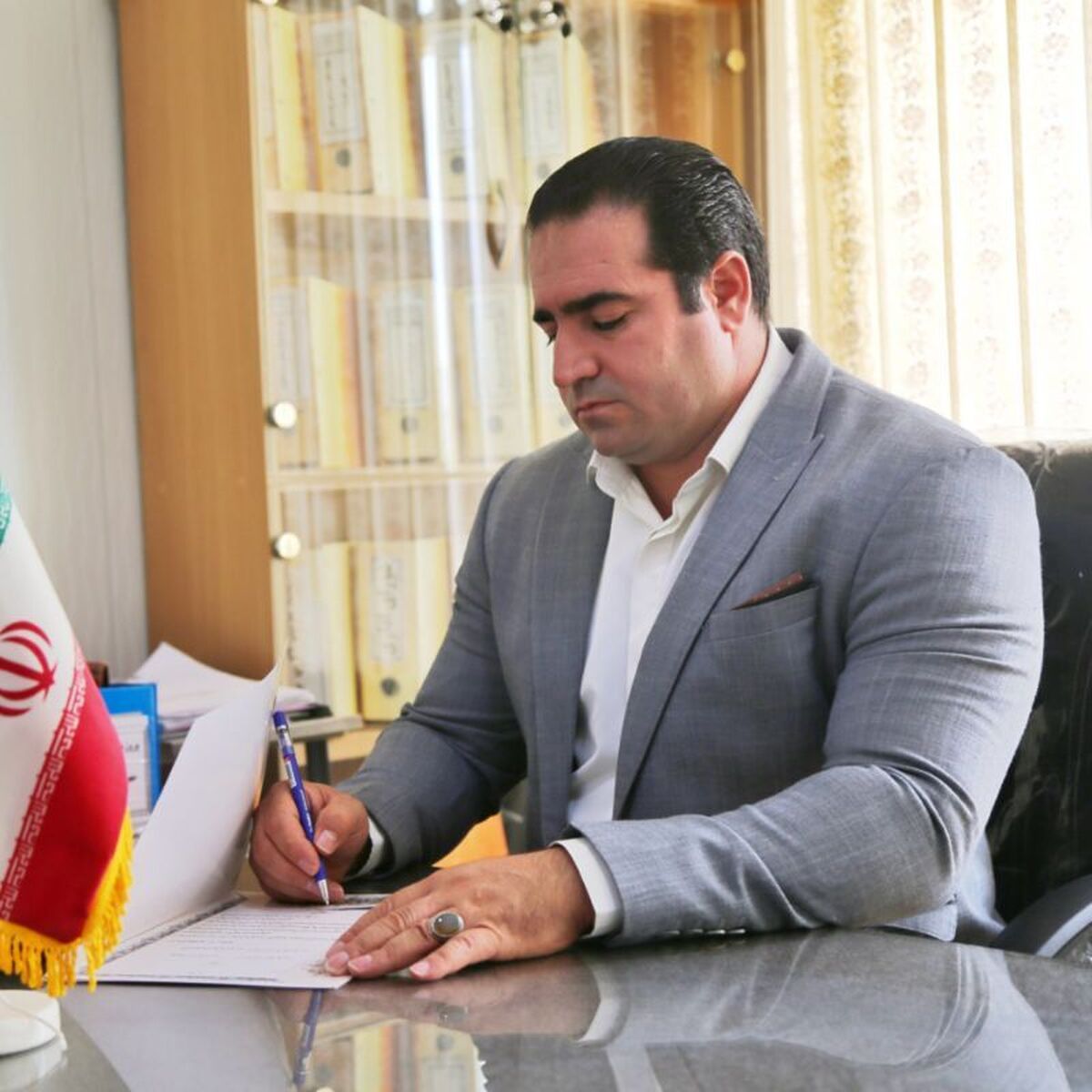 پیام قدردانی مدیر آموزش و پرورش نورآباد از نیروهای خدمات