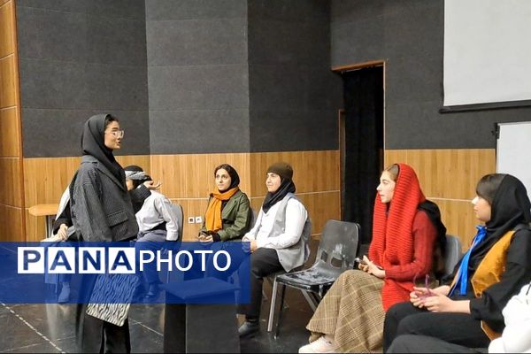  جشنواره «فردا»؛ جایی که خلاقیت دانش‌آموزان شهرقدس به صحنه آمد.