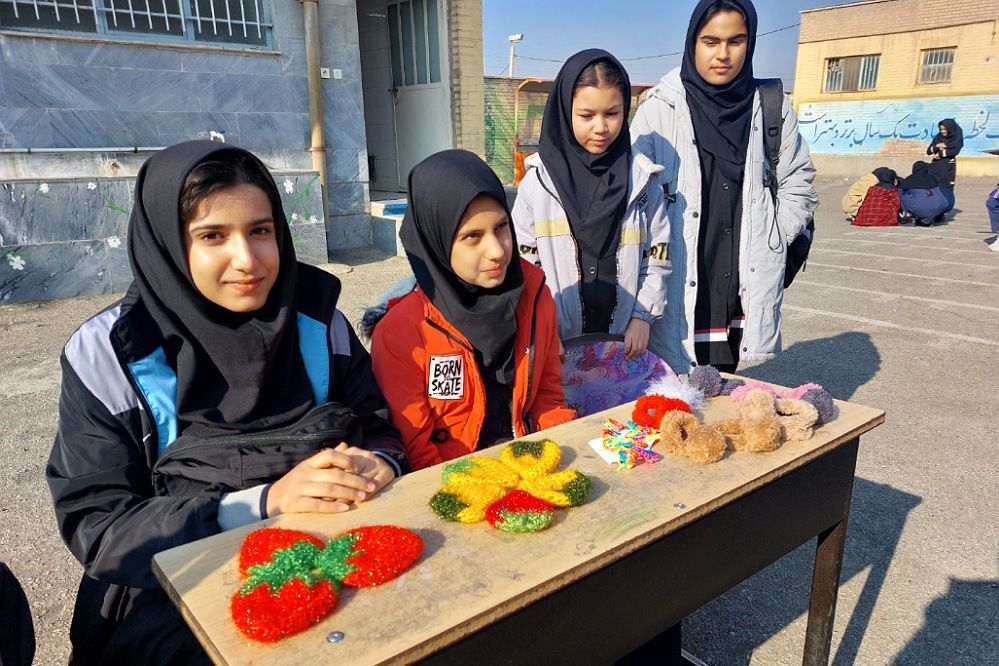 برپایی بازارچه‌های فروش دانش‌آموزی مهارت کارآفرینی را در آن‌ها تقویت می‌کند 